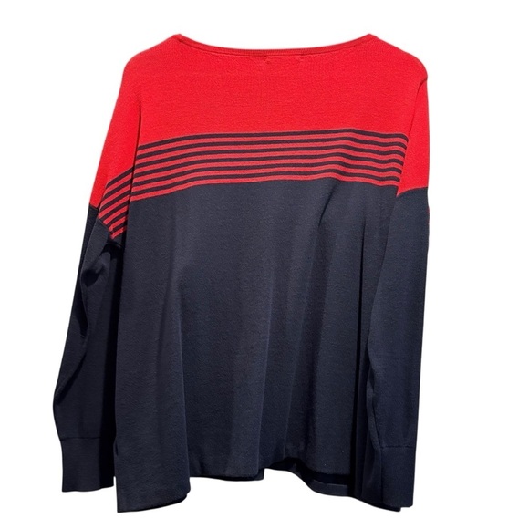 Brooks Brothers Women's Bold Red and Navy Sweater - Picture 4 of 5